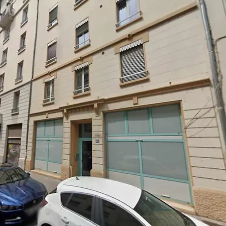 6 - Part Dieu - Rue Cuvier - 32 *